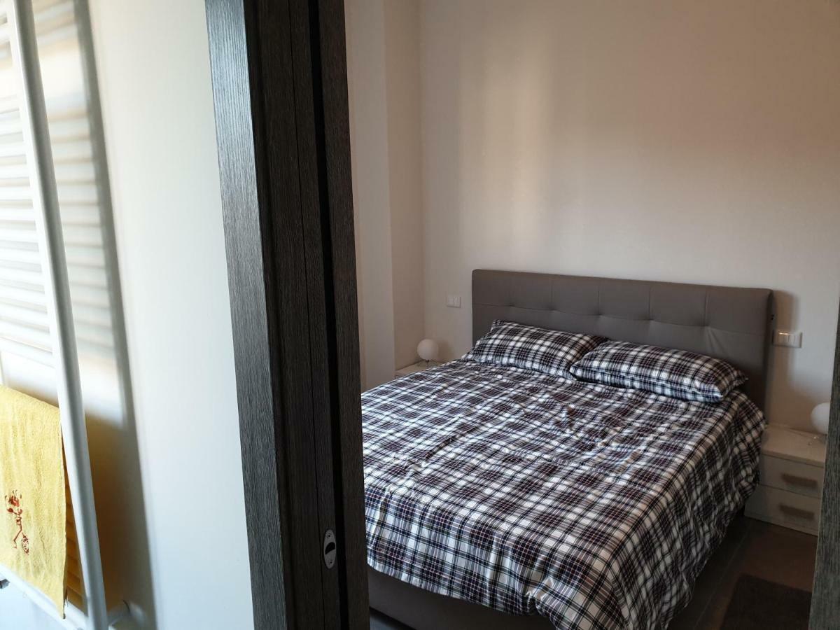 Sun Lake Apartments Desenzano del Garda Eksteriør bilde