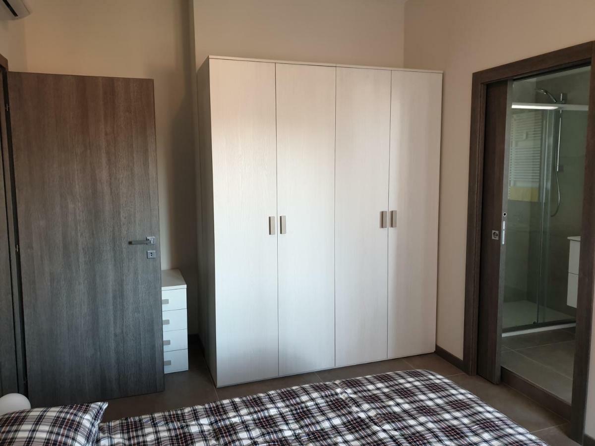 Sun Lake Apartments Desenzano del Garda Eksteriør bilde