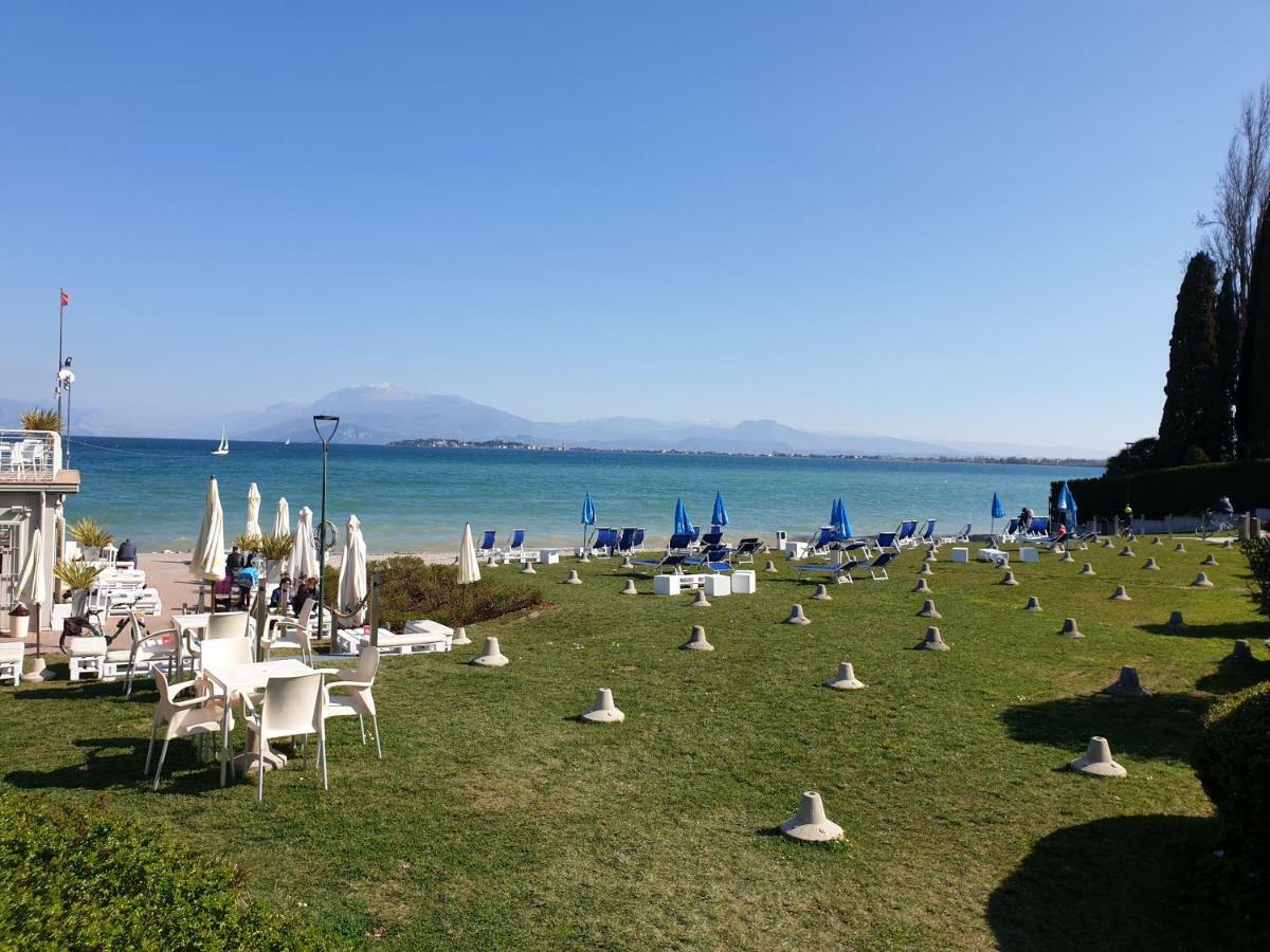 Sun Lake Apartments Desenzano del Garda Eksteriør bilde