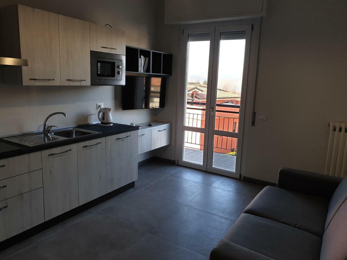 Sun Lake Apartments Desenzano del Garda Eksteriør bilde